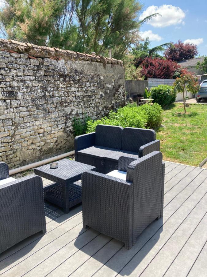 Gite La Bulle Avec Jardin A 15 Min Des Plages Saint-Benoist-sur-Mer Екстериор снимка